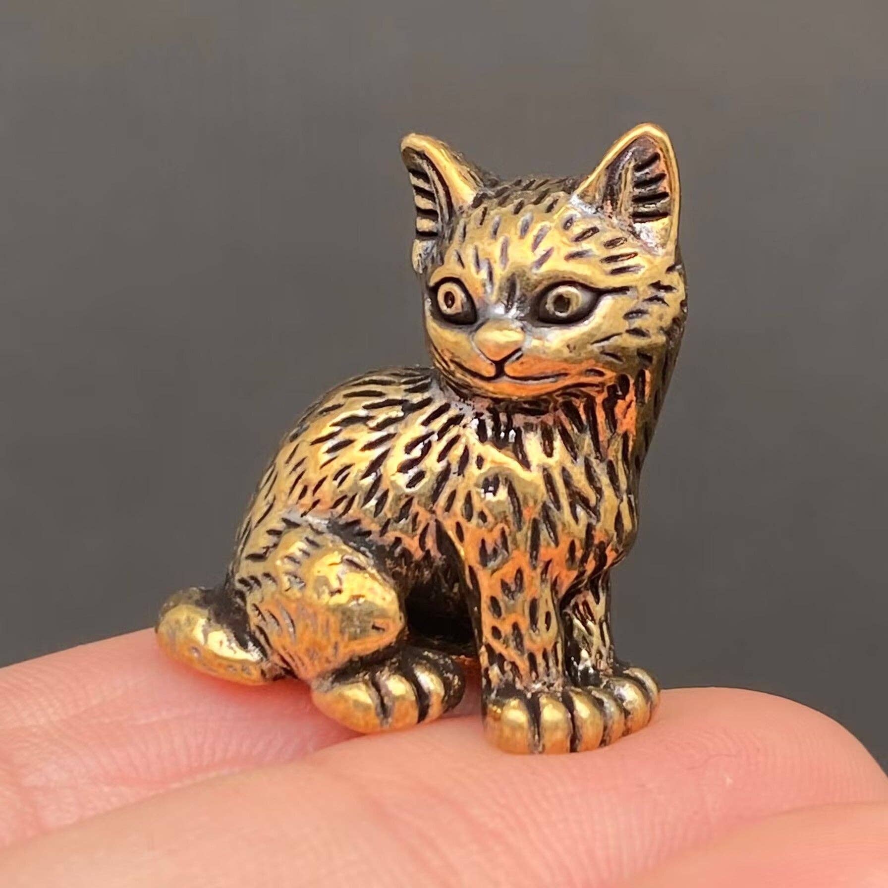 Standing Kitten | Brass Figurine - Spiral Circle