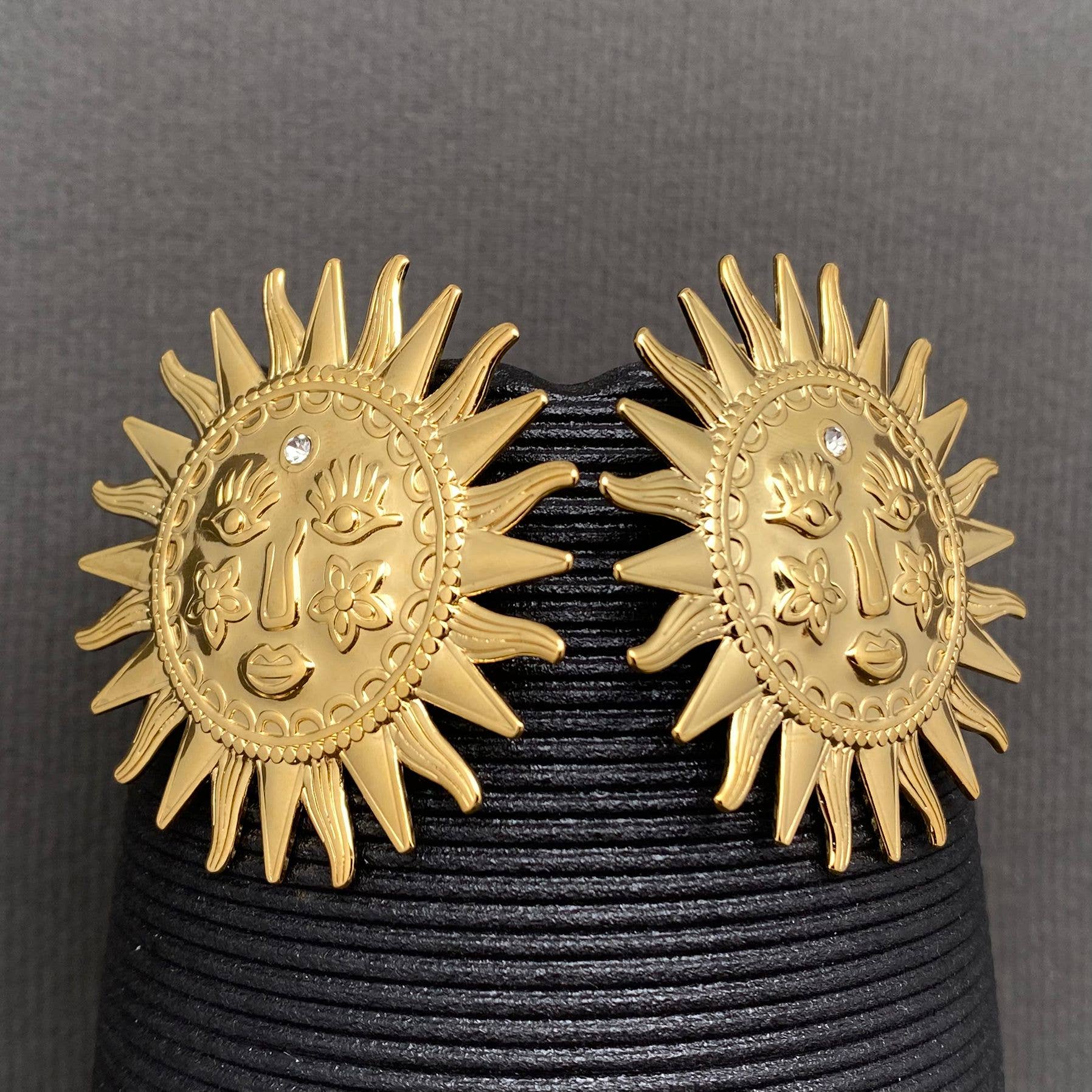 Sun Earrings | 18K Gold Plated - Spiral Circle