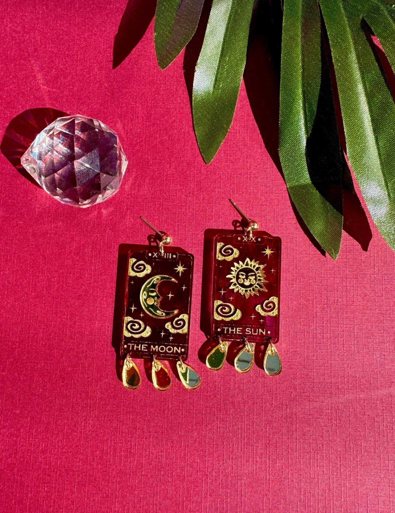 Tarot Cards Sun & Moon Earrings - Spiral Circle