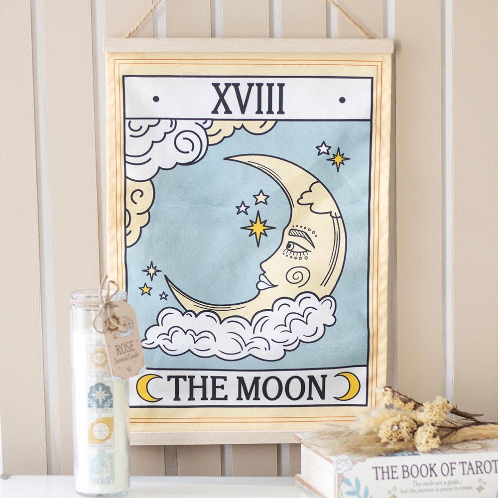 The Moon Vintage Tarot Card Wall Hanging - Spiral Circle
