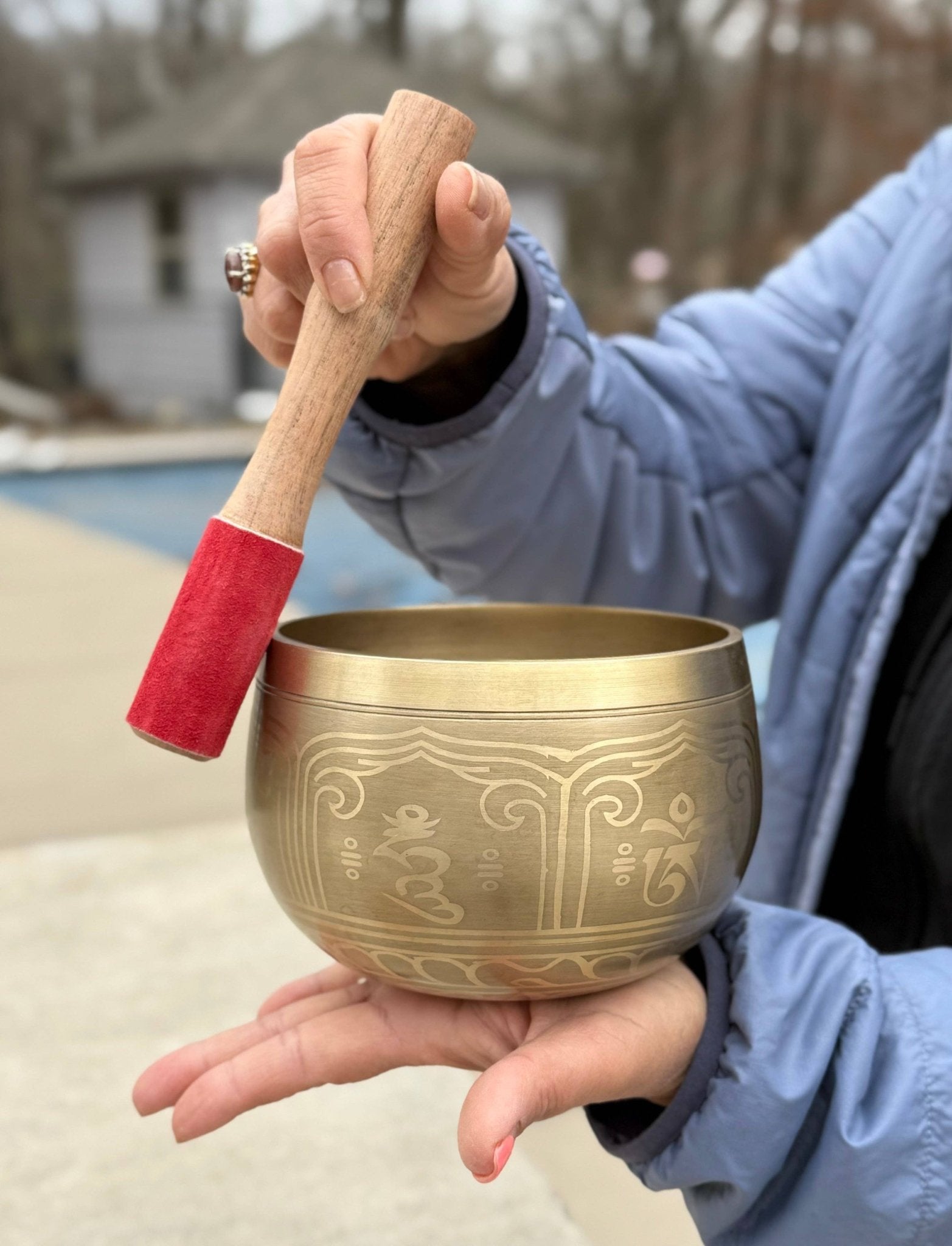 Tibetan Deep Meditation Singing Bowl Complete Set | Yoga, Mindfulness, Spiritual & Chakra Healing - Spiral Circle