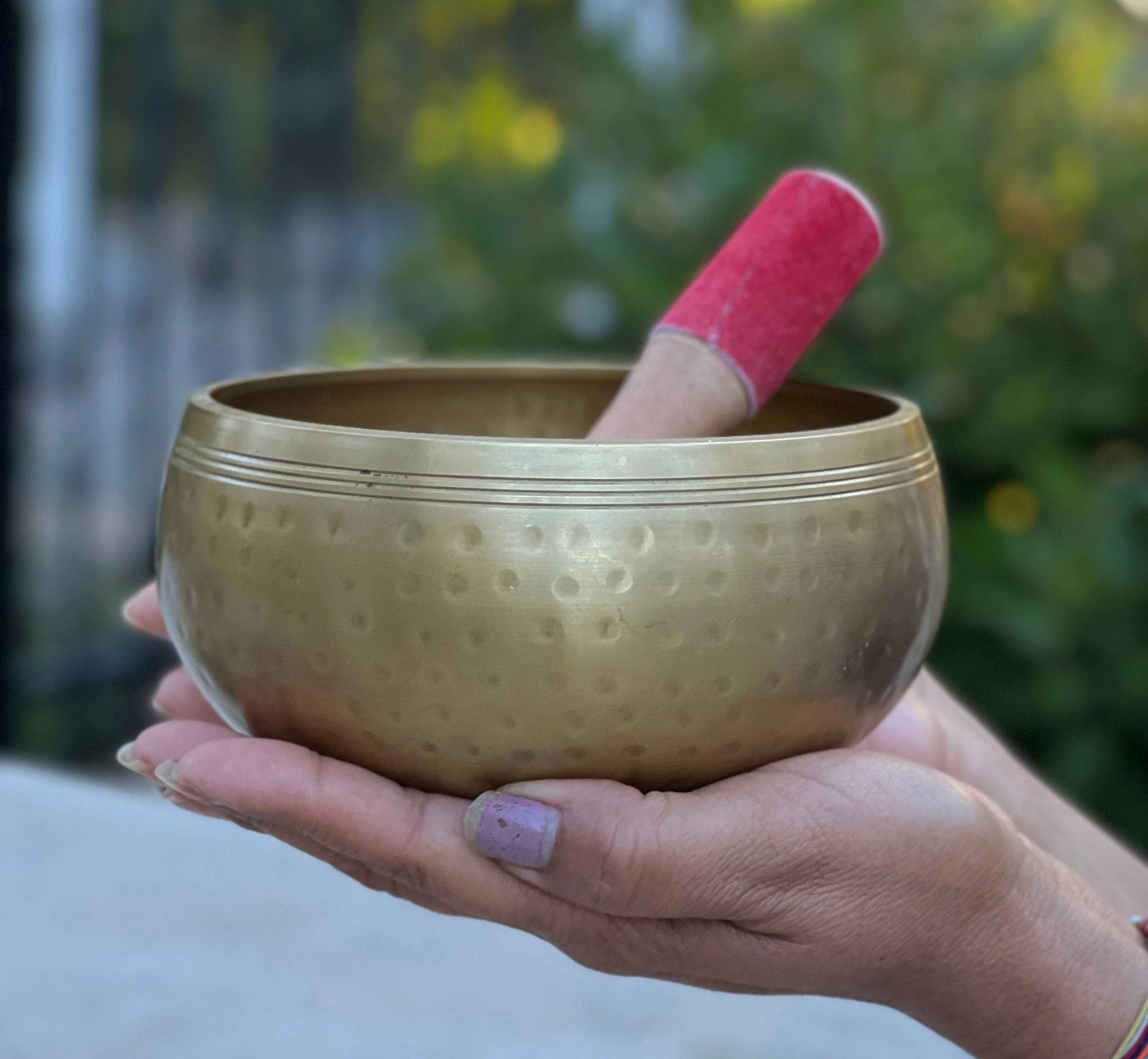 Tibetan Singing Bowl | Hand Hammered - Spiral Circle