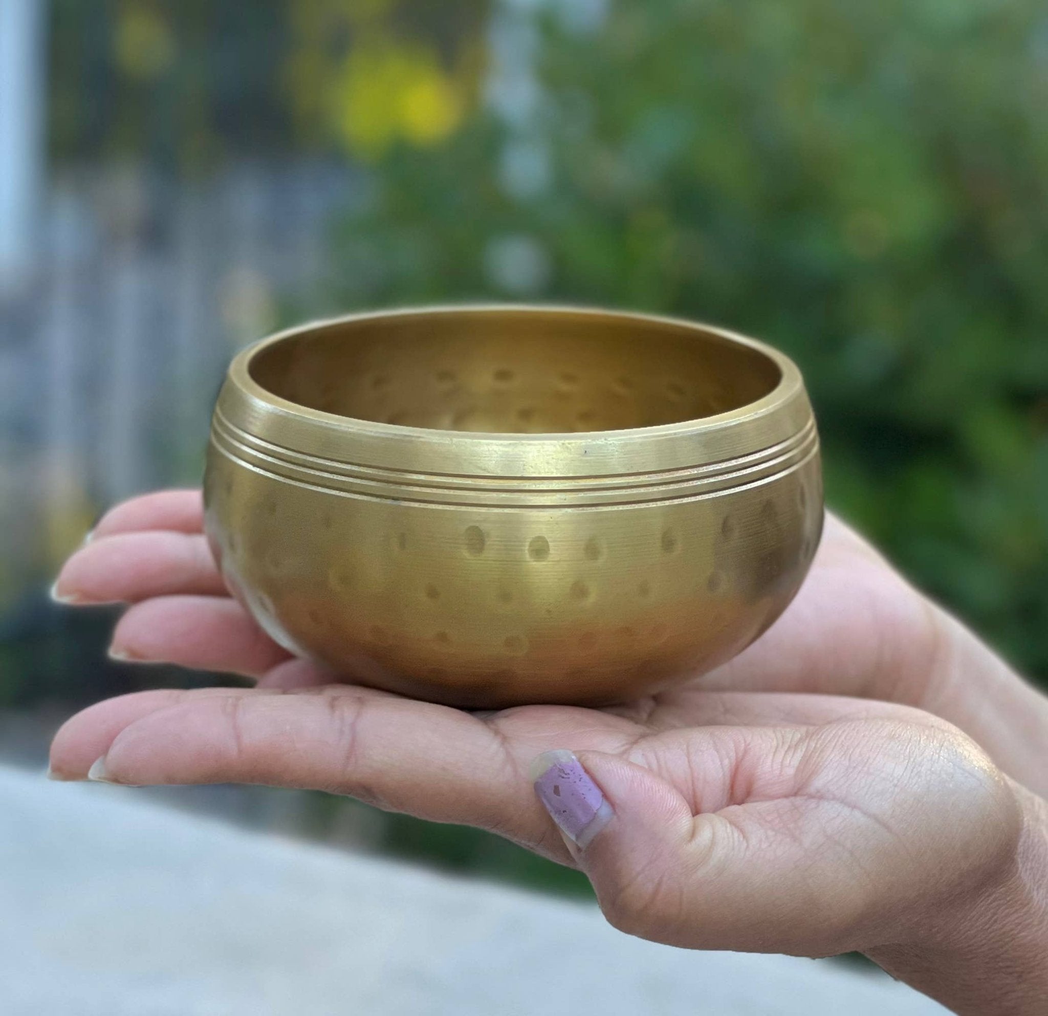 Tibetan Singing Bowl | Hand Hammered - Spiral Circle