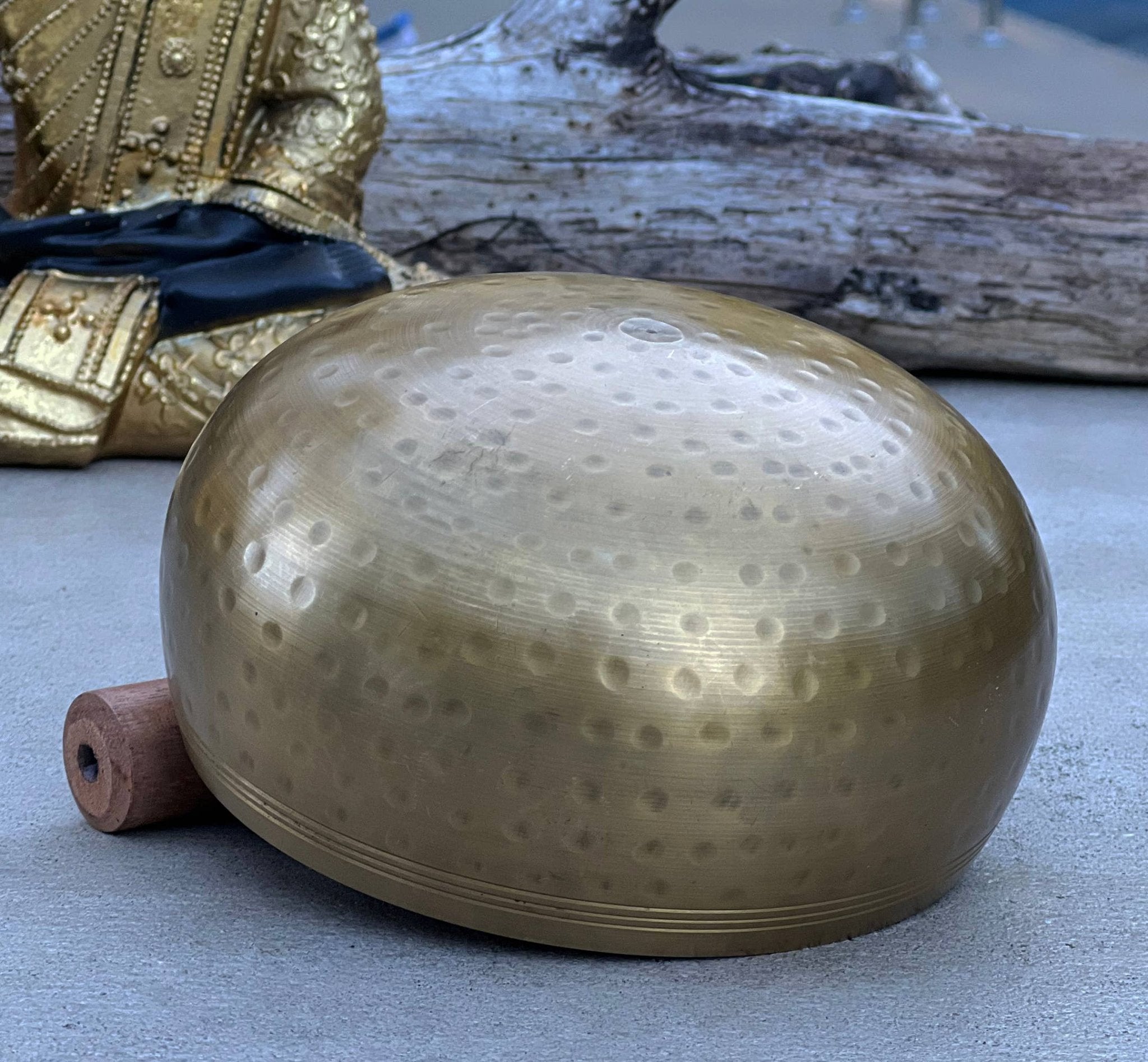 Tibetan Singing Bowl | Hand Hammered - Spiral Circle