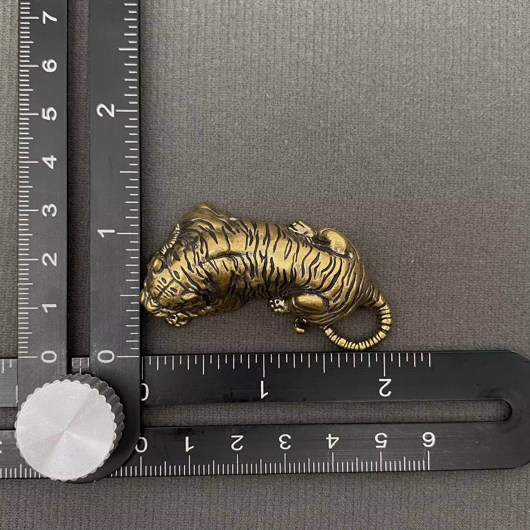 Tiger Brass | Brass Figurine - Spiral Circle