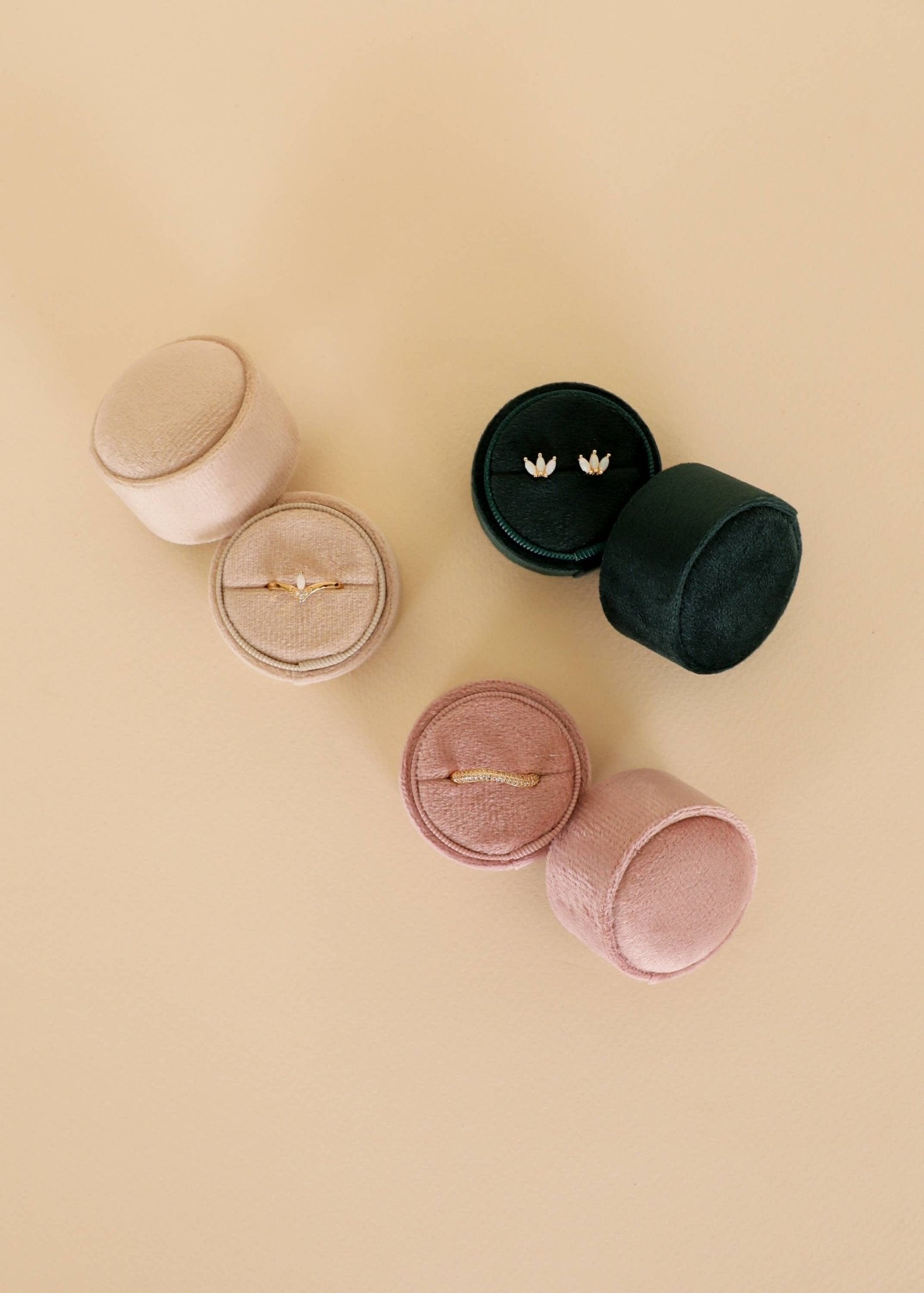 Velvet Jewelry Box - Circle - Light Pink - Spiral Circle