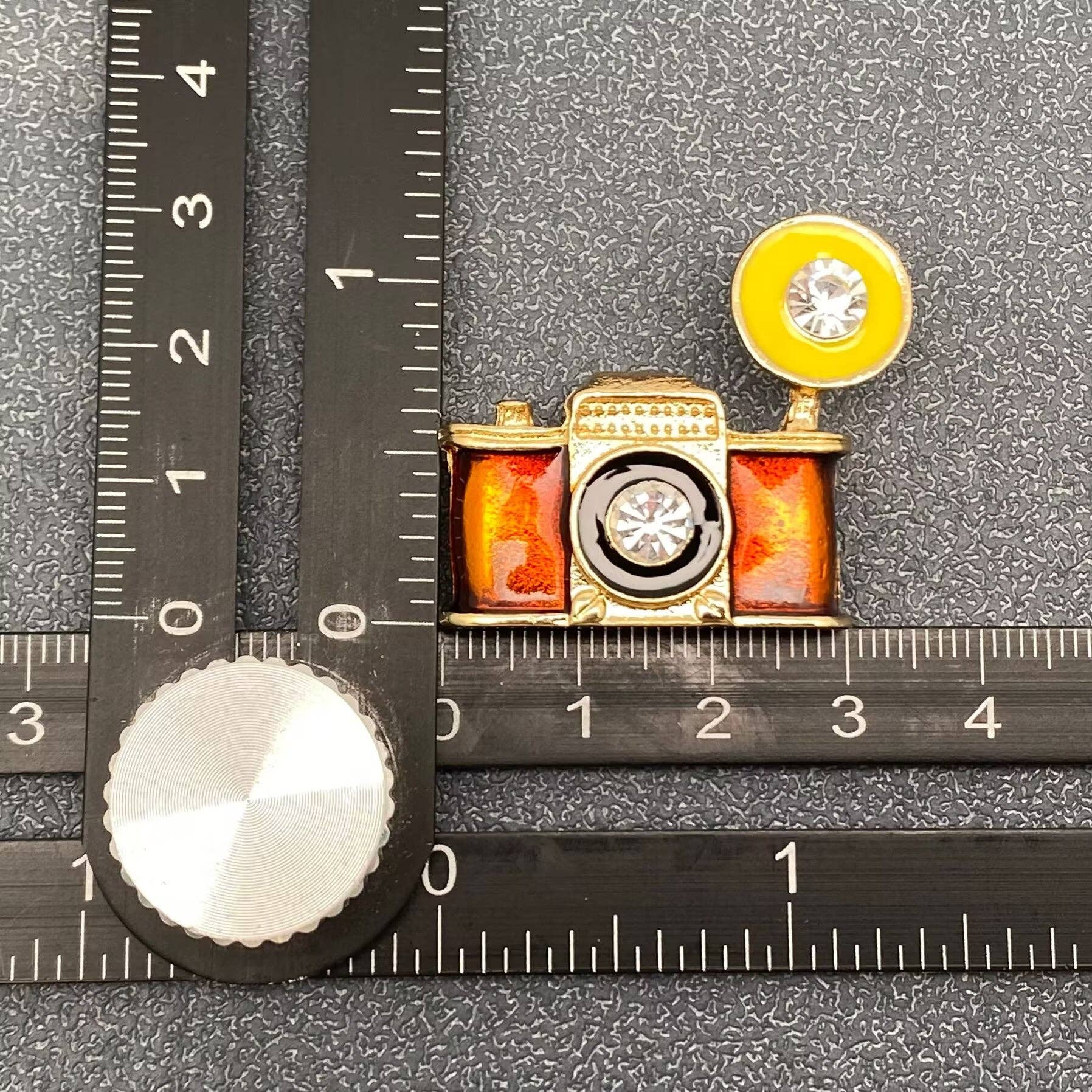Vintage Camera Brooch - Spiral Circle