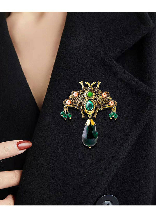 Vintage Emerald Bee Brooch Pendant - Spiral Circle