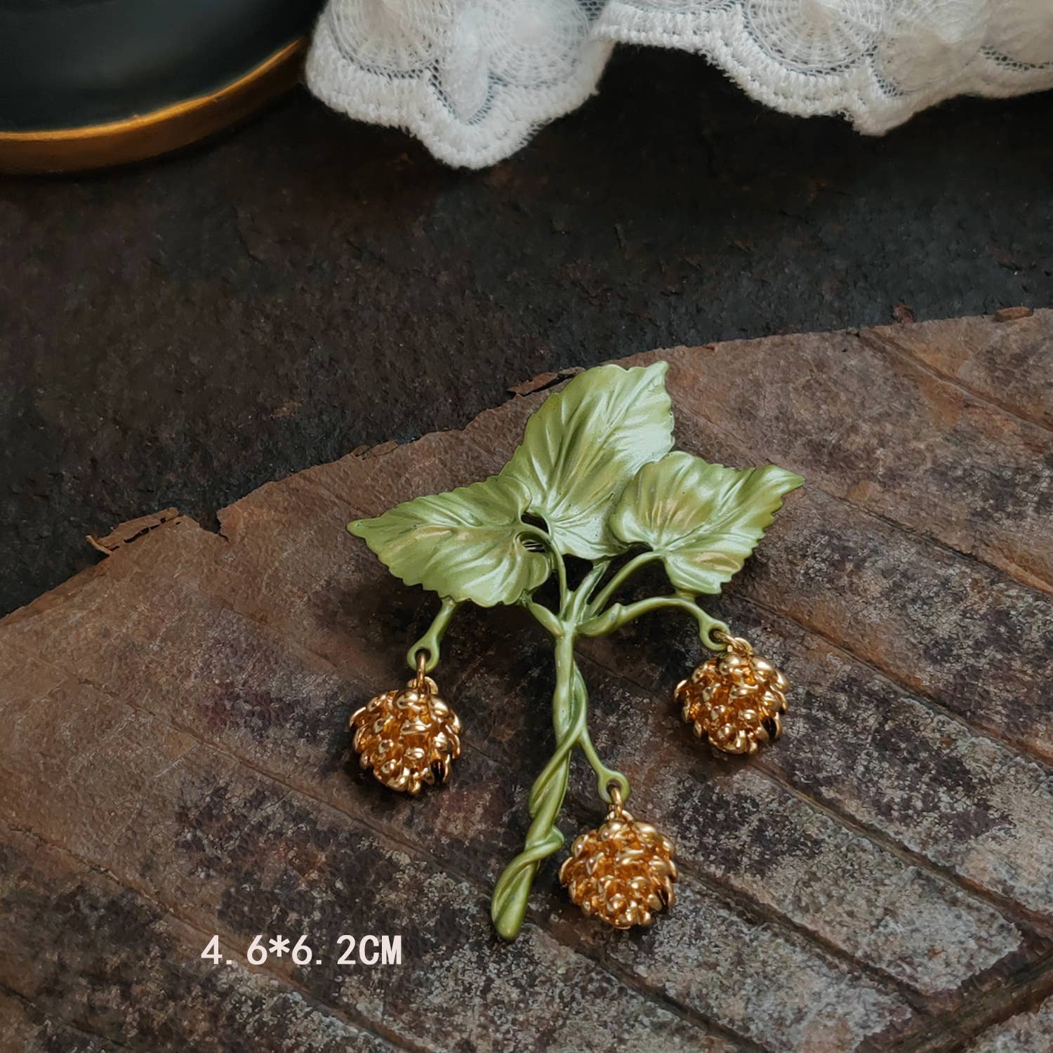 Vintage Enamel Leaf Pin Brooch - Spiral Circle