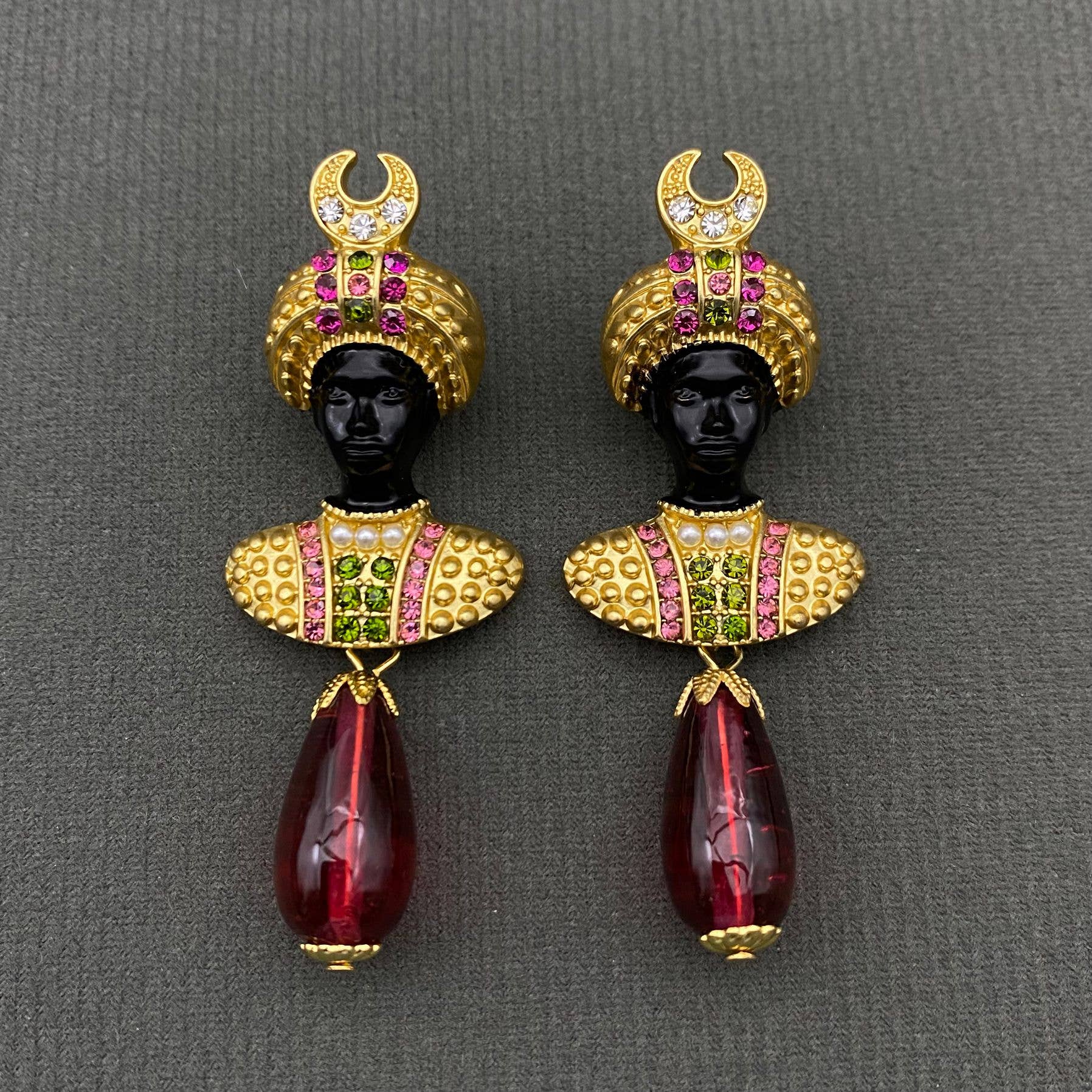 Vintage Red Rhinestone Portrait Earrings - Spiral Circle
