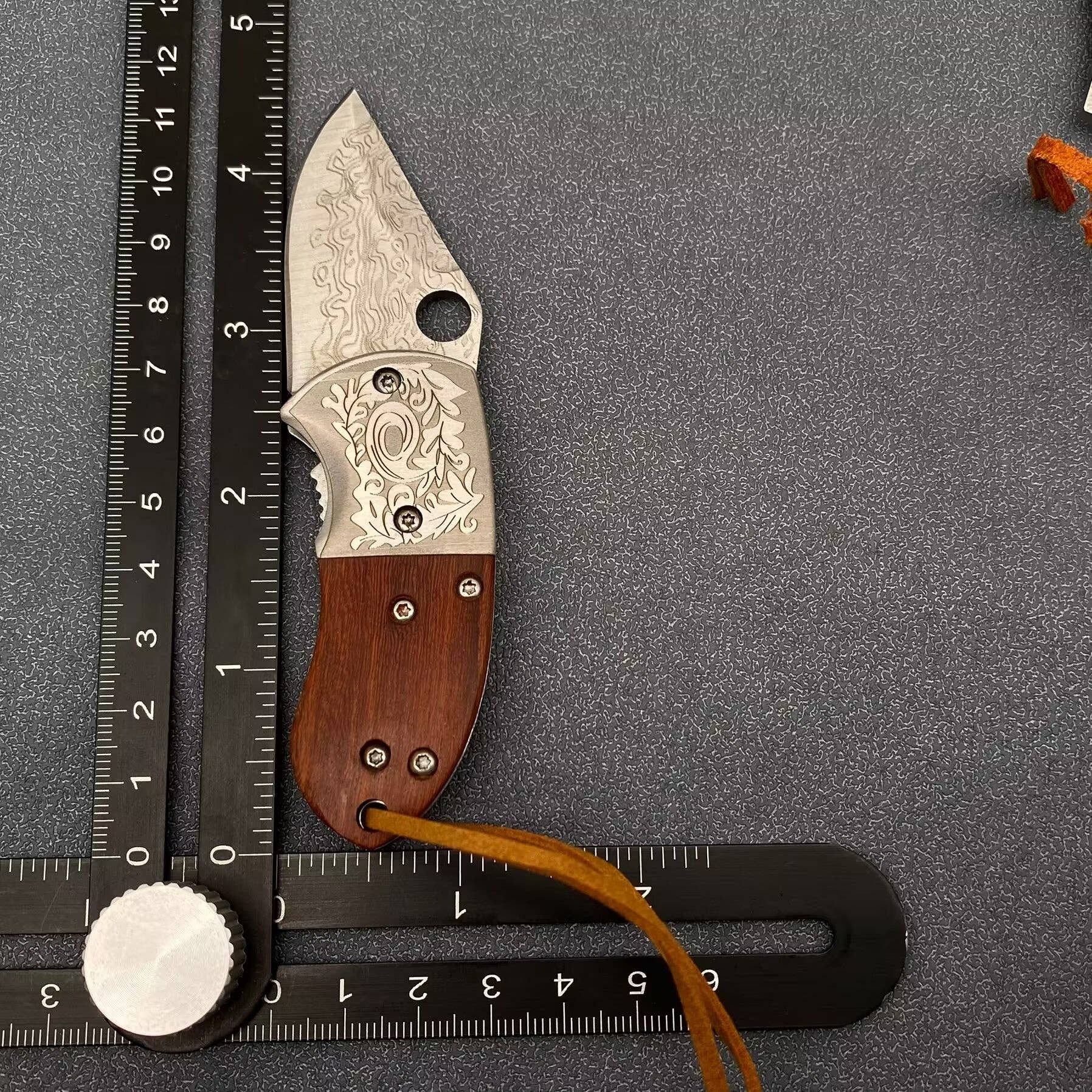 Wooden Handle Patterned Stainless Steel Foldable Knife - Spiral Circle