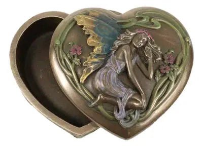 Y7769 Fairy Heart Box C/36 - Spiral Circle