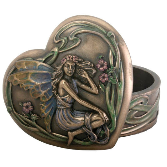 Y7769 Fairy Heart Box C/36 - Spiral Circle