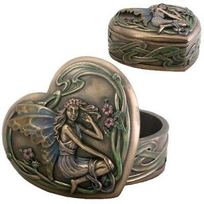 Y7769 Fairy Heart Box C/36 - Spiral Circle