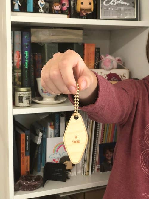 Be Strong Key Tags - Spiral Circle