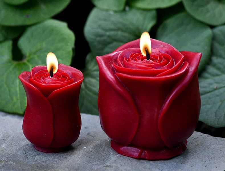 Beeswax Roses | Red| Petite - Spiral Circle