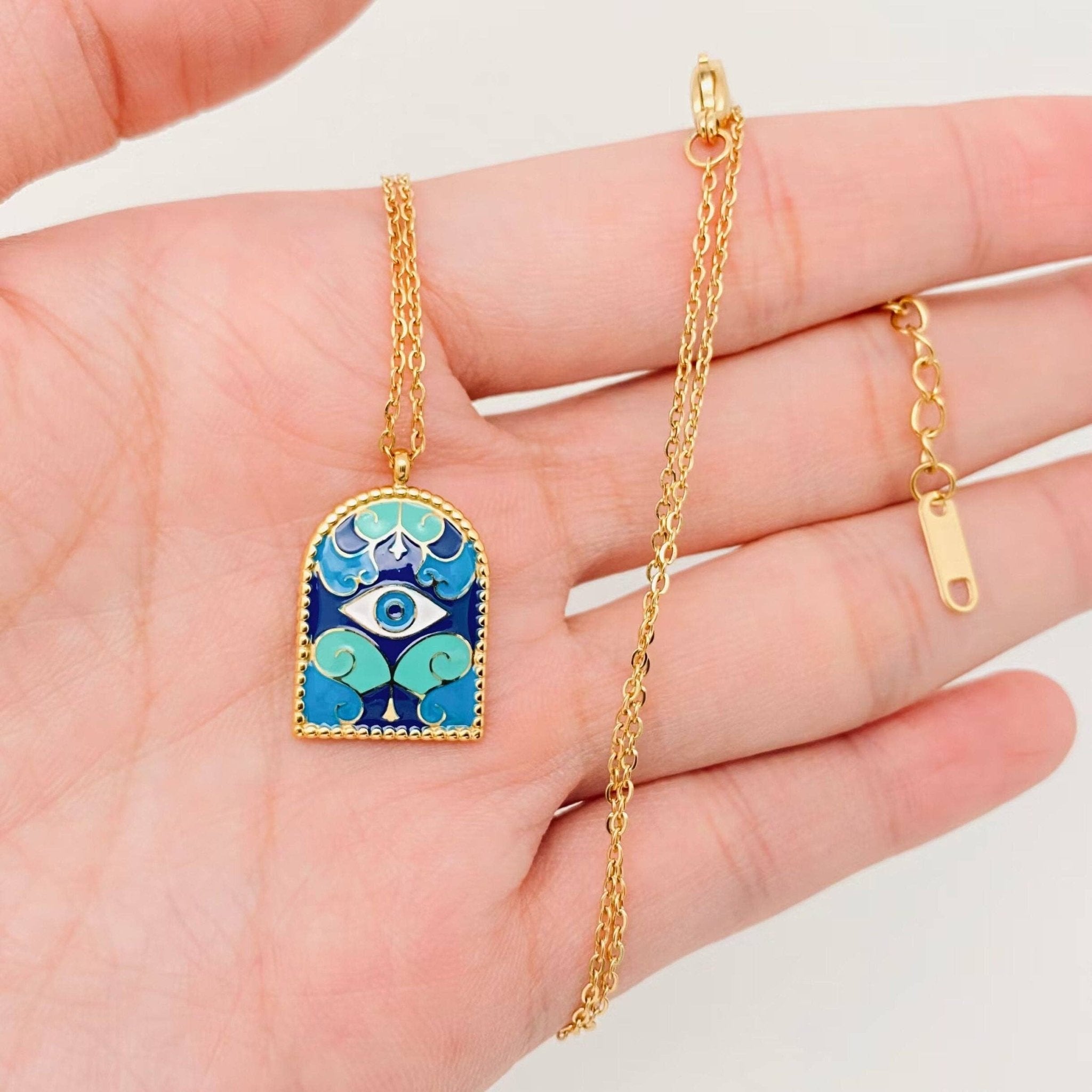 Blue Arch Door Devil's Eye Necklace - Spiral Circle