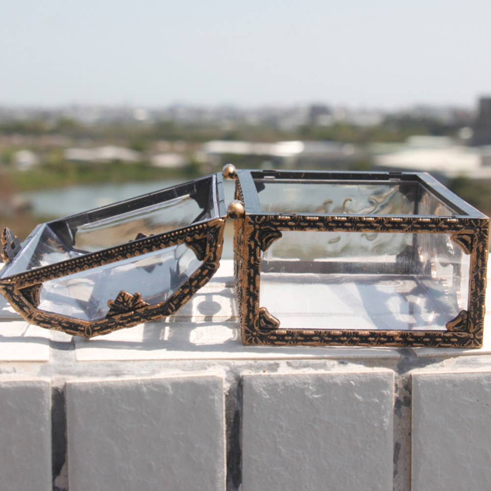 Clear Treasure Chest Gift Box - Spiral Circle