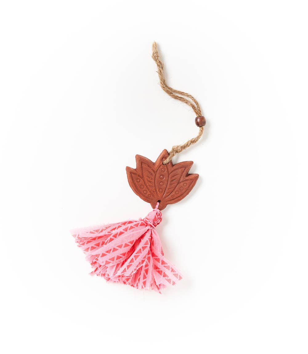 Daksha Terracotta Tassel Diffuser | Lotus - Spiral Circle