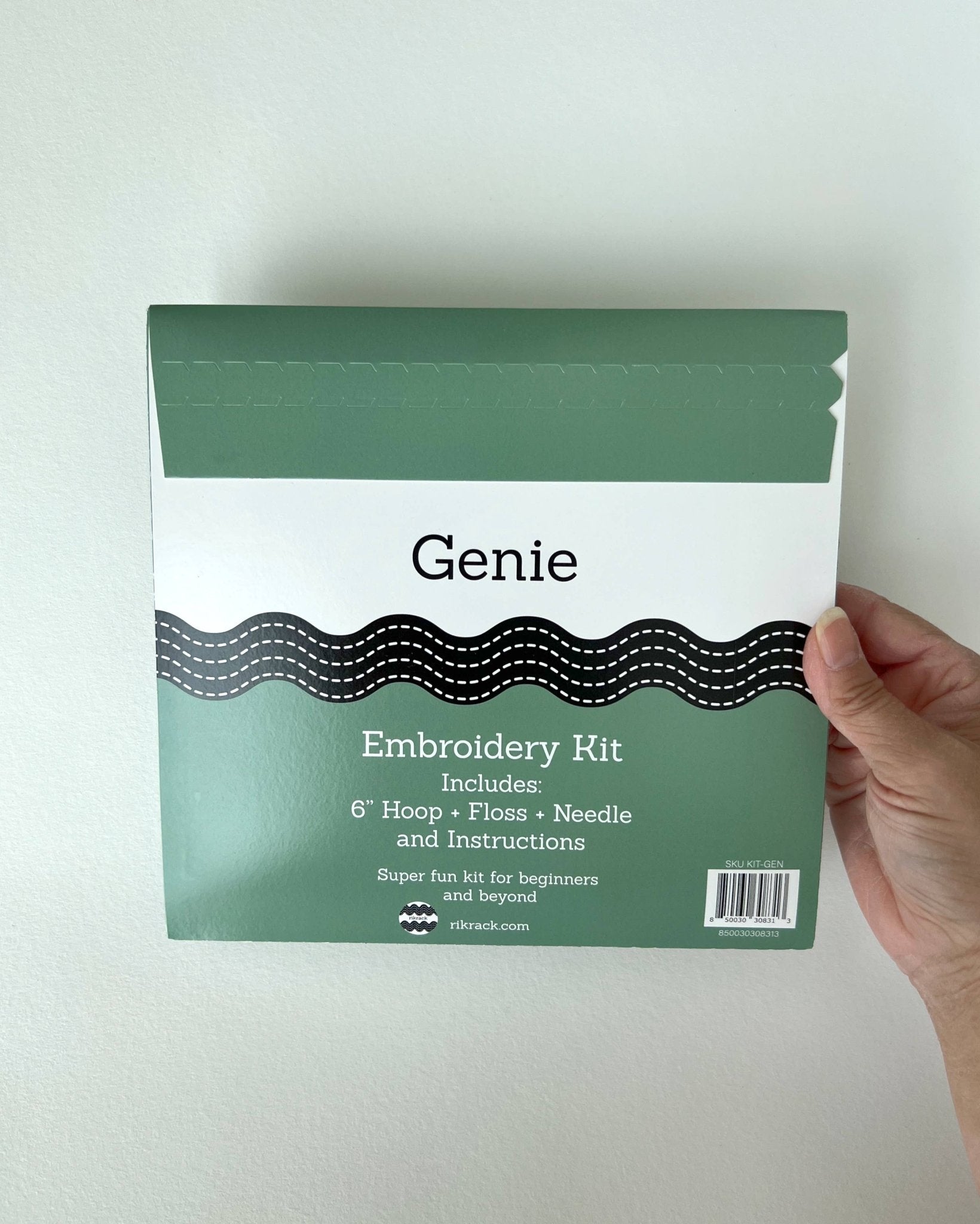 Genie Embroidery Kit - Spiral Circle