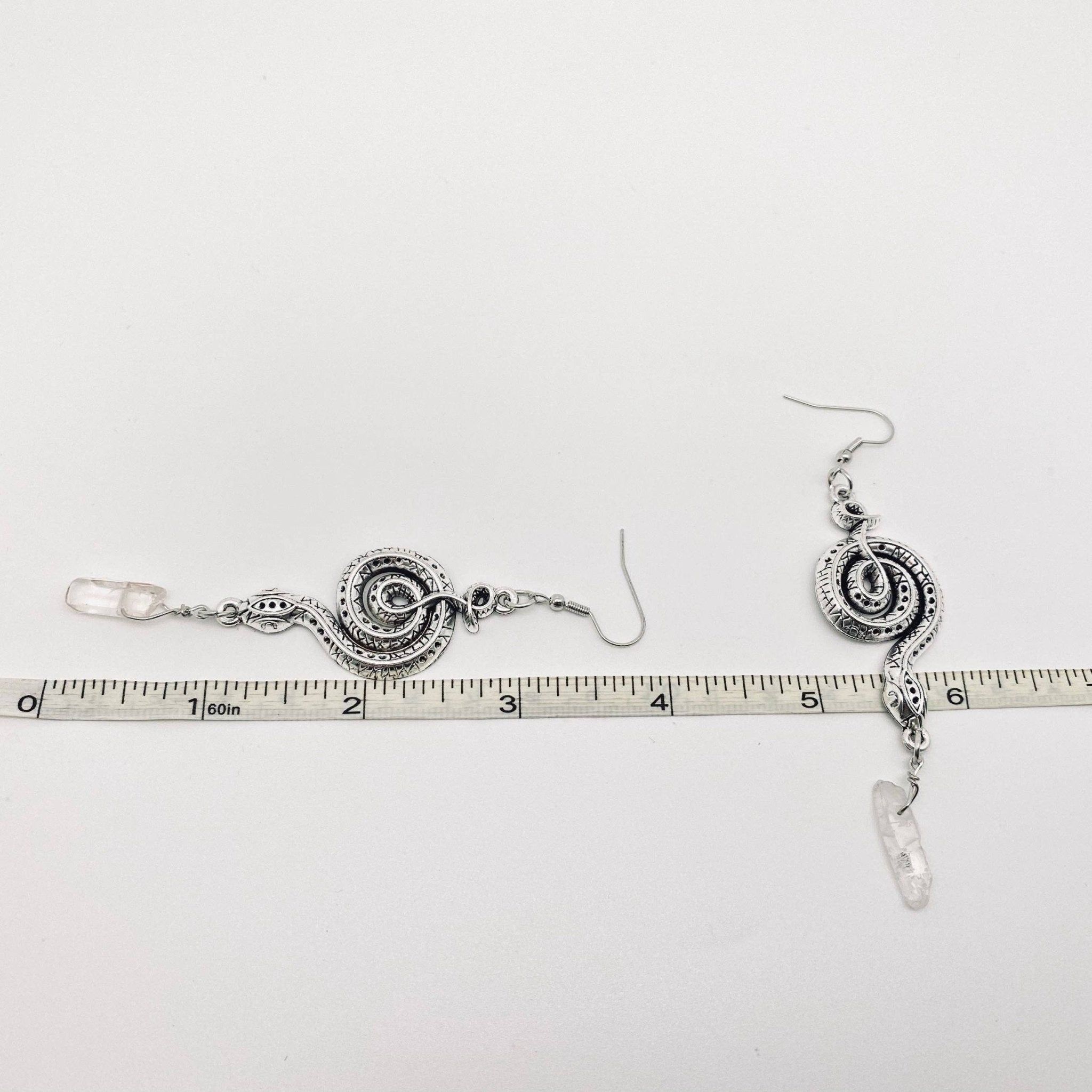 Gothic Vintage Snake Crystal Earrings - Spiral Circle