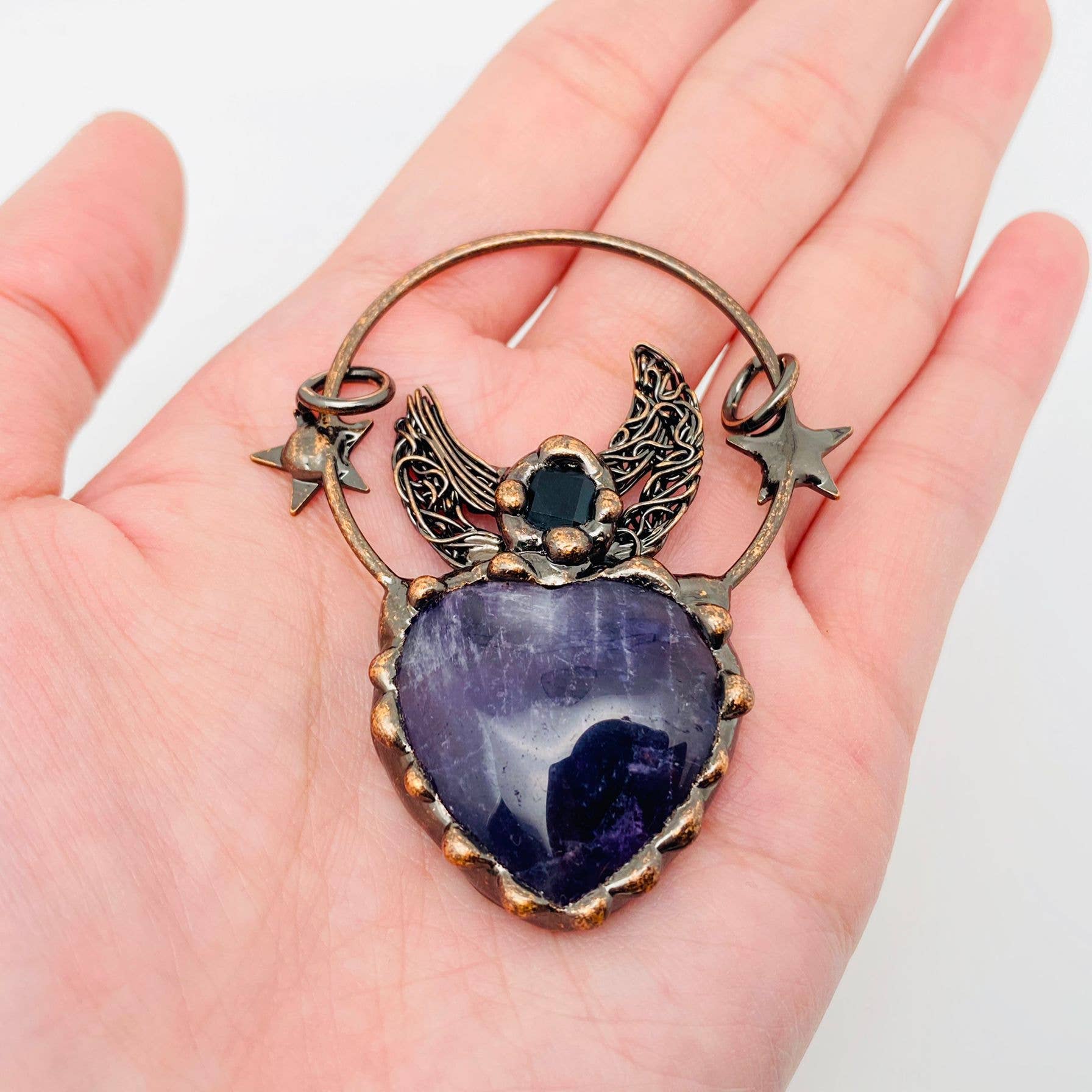 Heart Shaped Natural Stone Sun Moon Star Handicraft Pendant - Spiral Circle