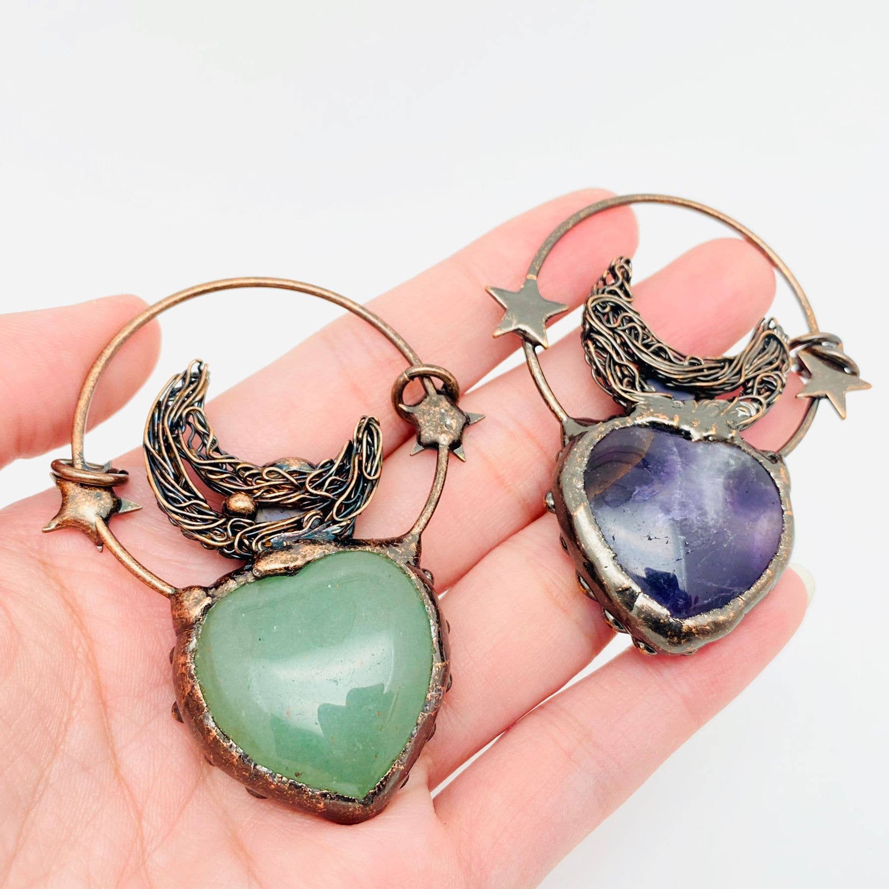 Heart Shaped Natural Stone Sun Moon Star Handicraft Pendant - Spiral Circle