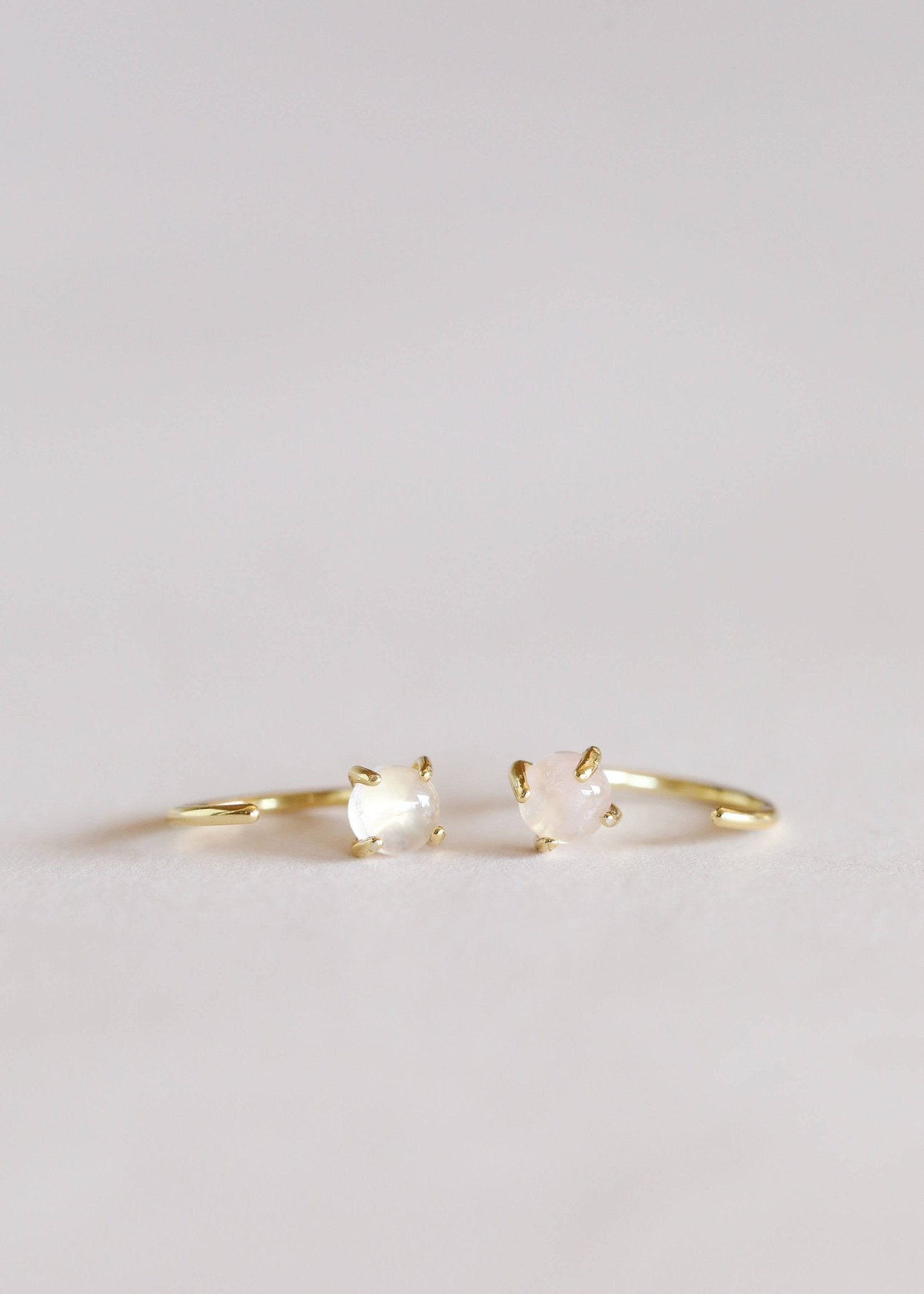 Huggies - Rose Quartz - Spiral Circle