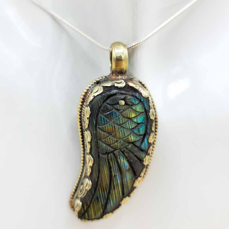 Labradorite Angel Wing Pendant - Spiral Circle