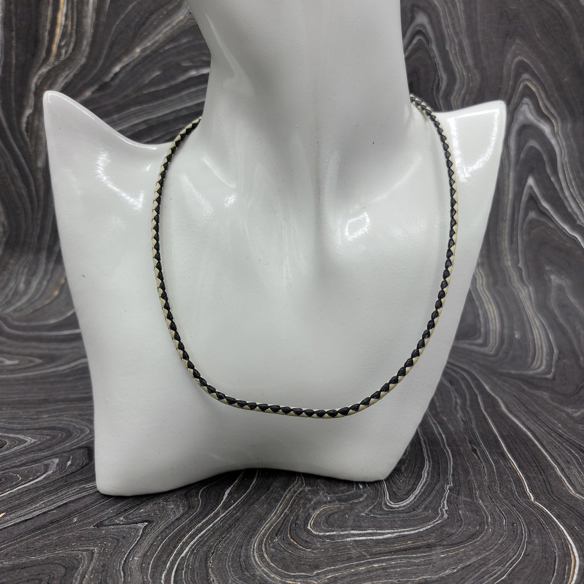 Leather Necklace | 18" - Spiral Circle