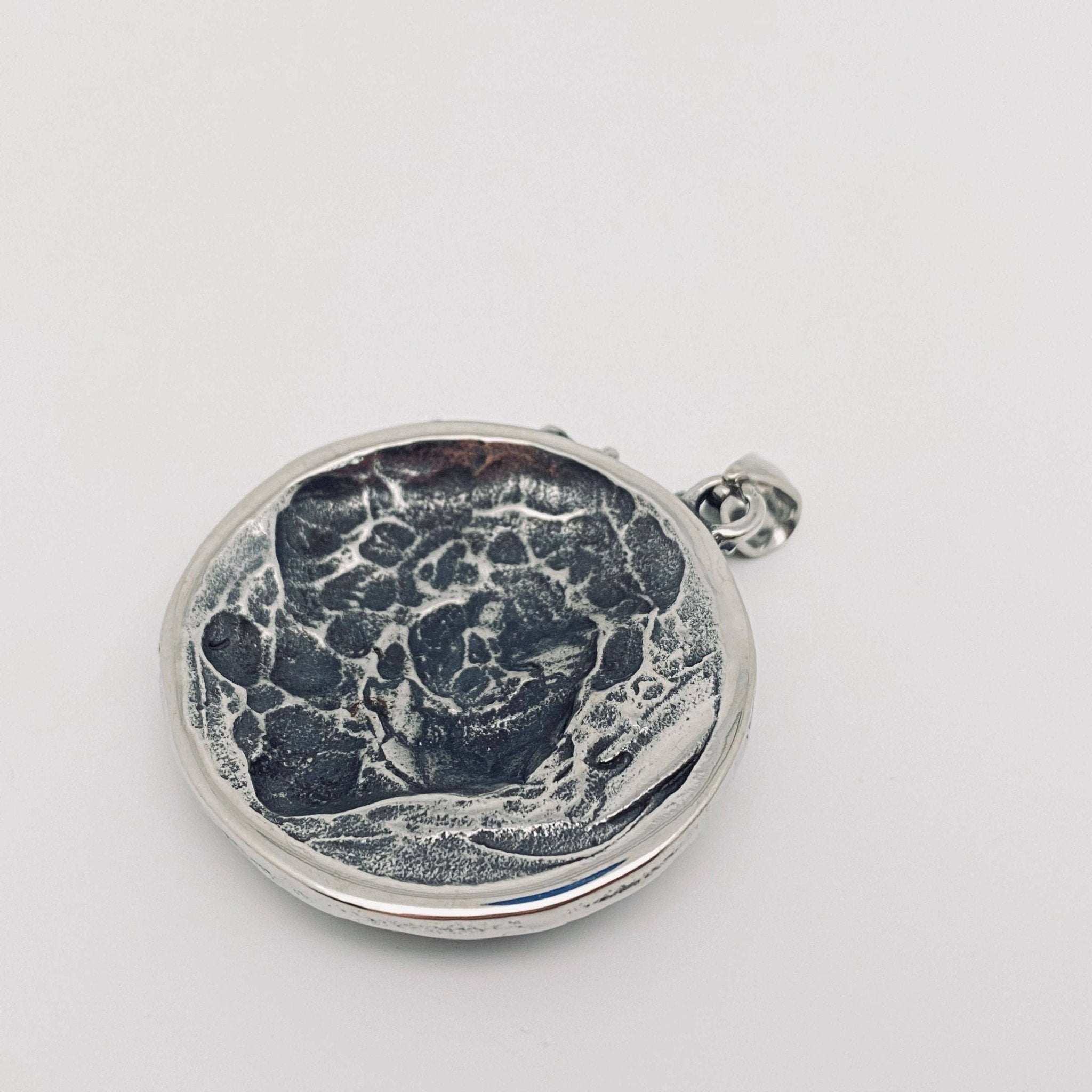 Lion's Head Stainless Steel Pendant - Spiral Circle