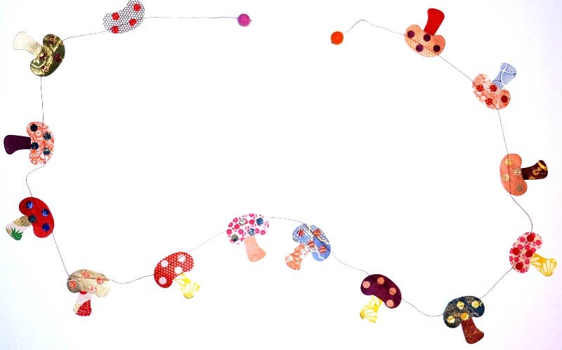 Paper Mushroom Garland - Spiral Circle