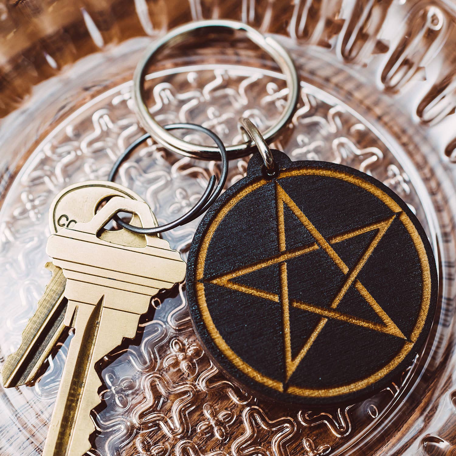 Pentagram Wooden Keychain - Spiral Circle
