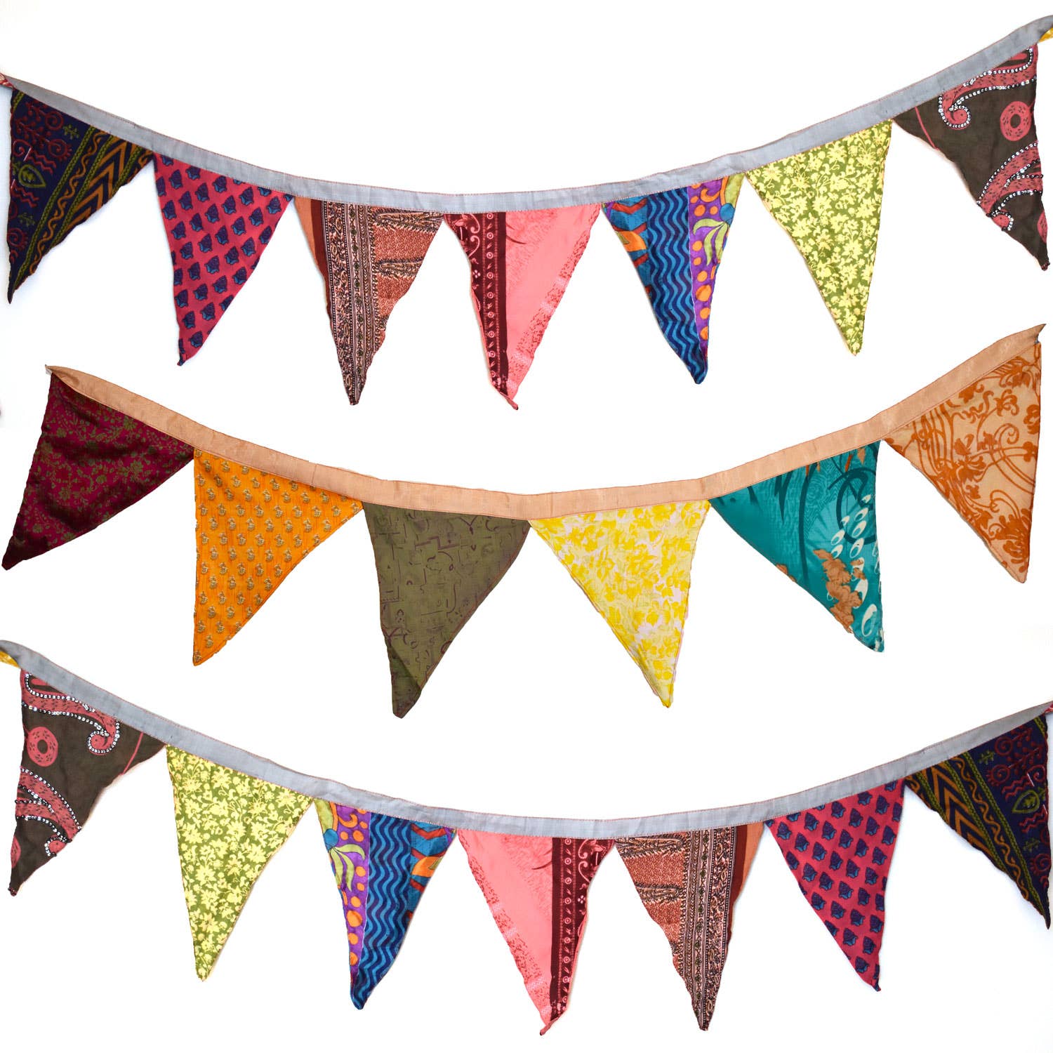 Sari Bunting Garland - Spiral Circle