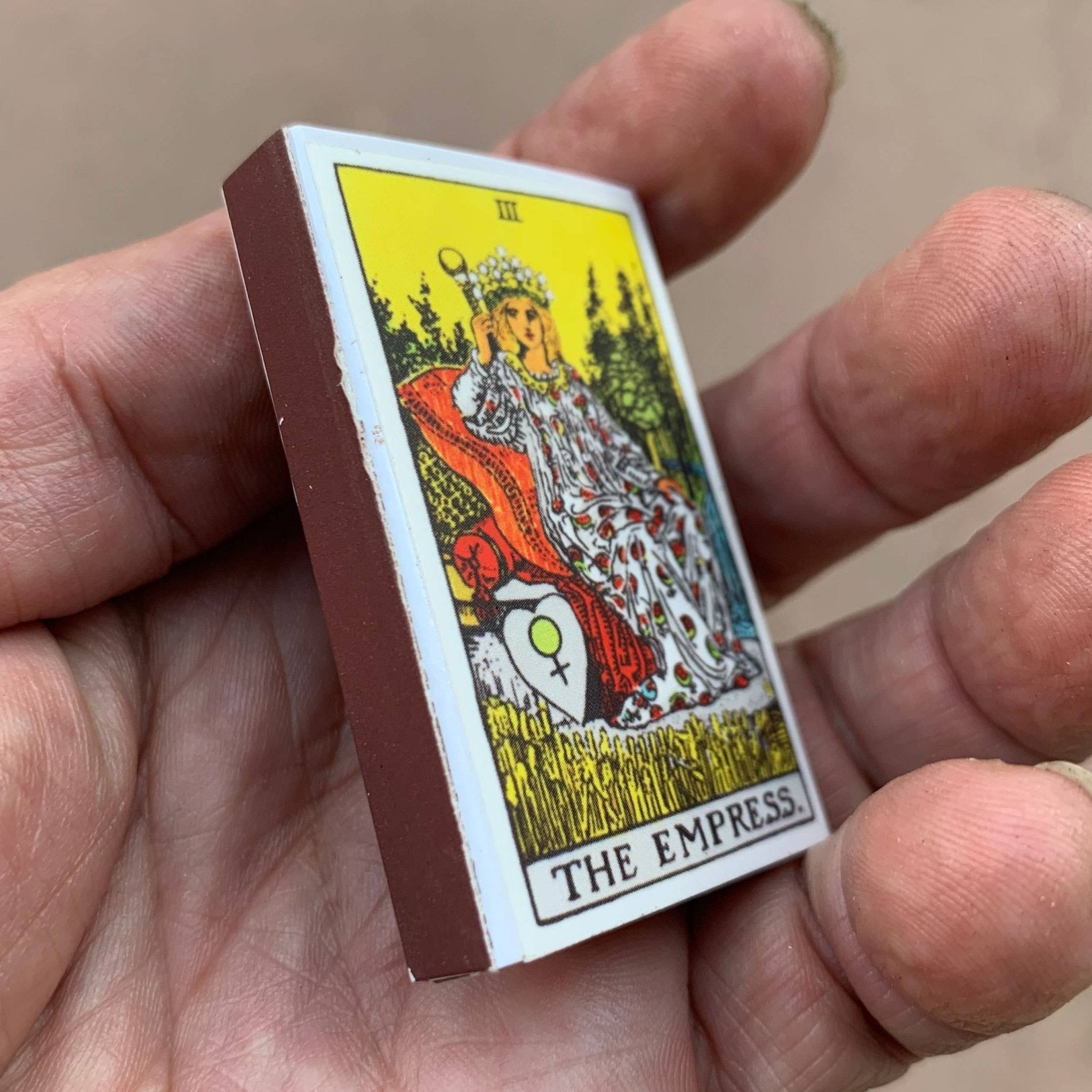 Tarot Matchbox - The Empress - Spiral Circle