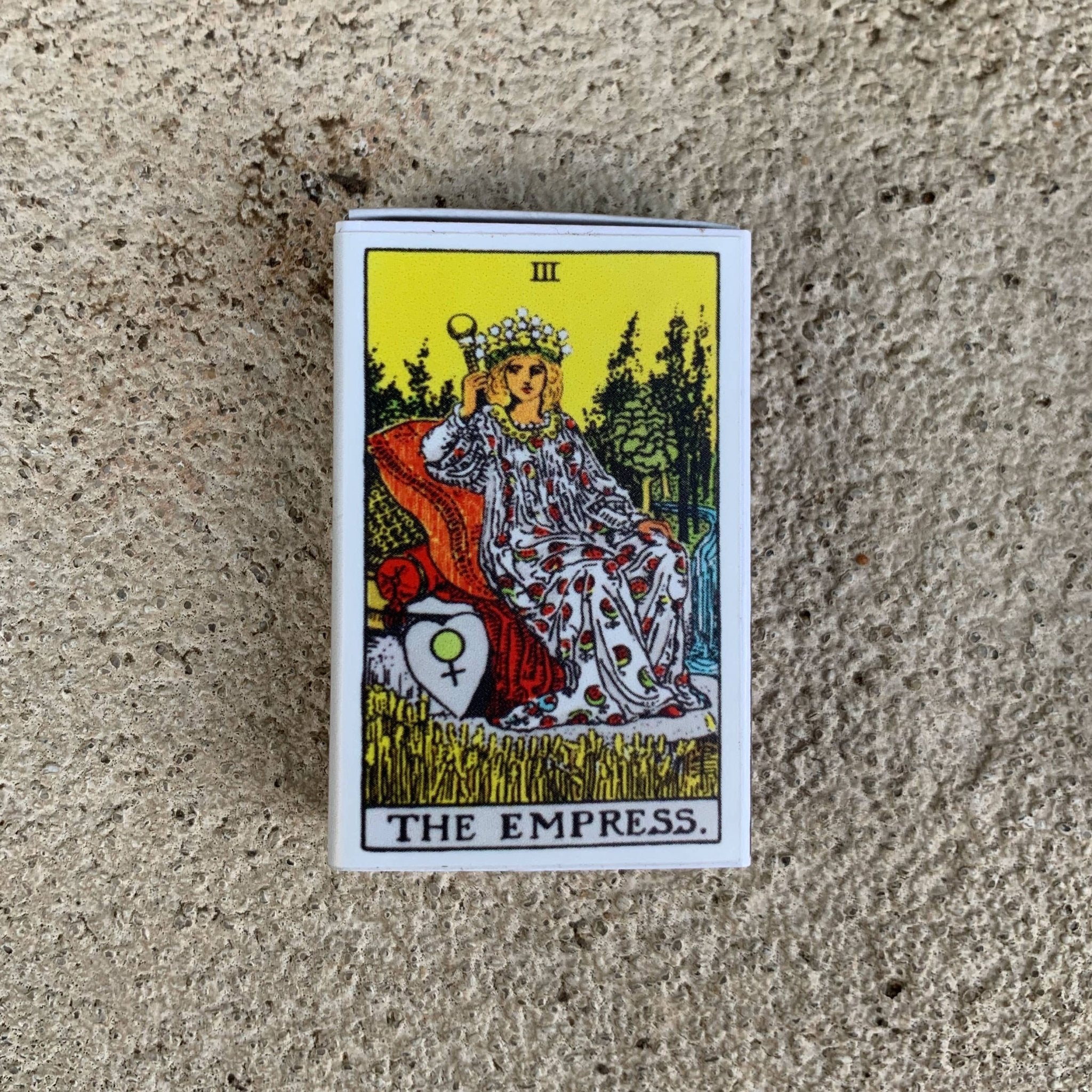 Tarot Matchbox - The Empress - Spiral Circle