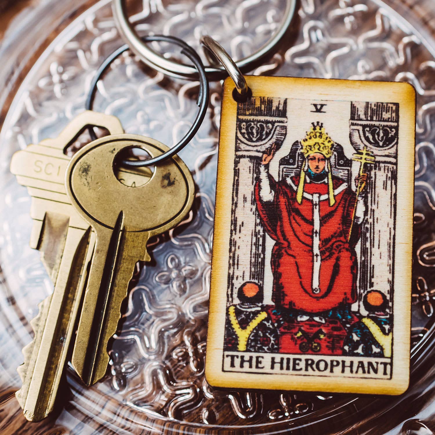 Tarot | The Hierophant Full Color Wooden Keychain - Spiral Circle