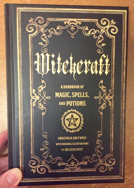 Witchcraft: A Handbook of Magic Spells and Potions - Spiral Circle